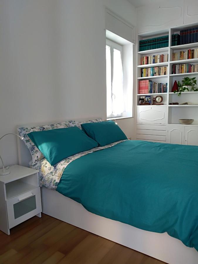 Villino Italia Hotel Наполи Екстериор снимка