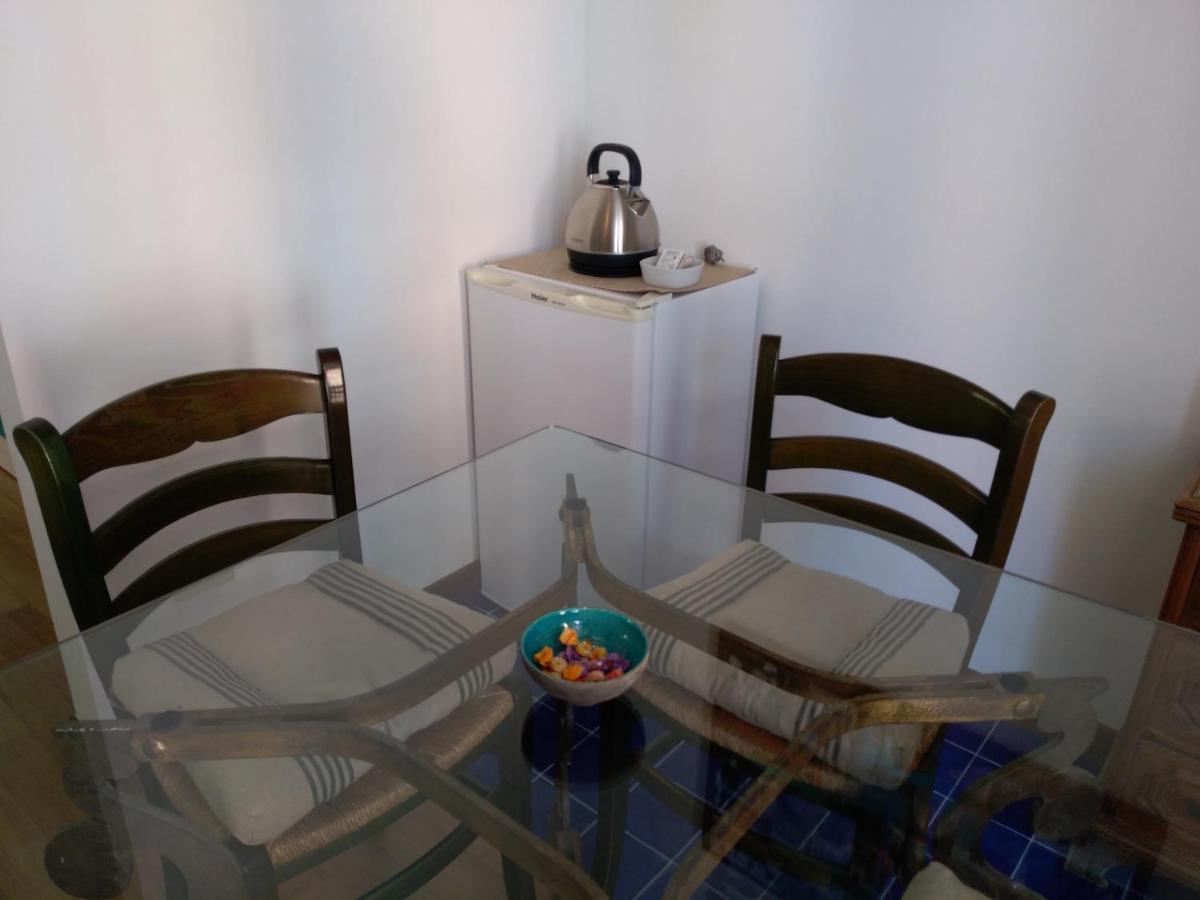 Villino Italia Hotel Наполи Екстериор снимка