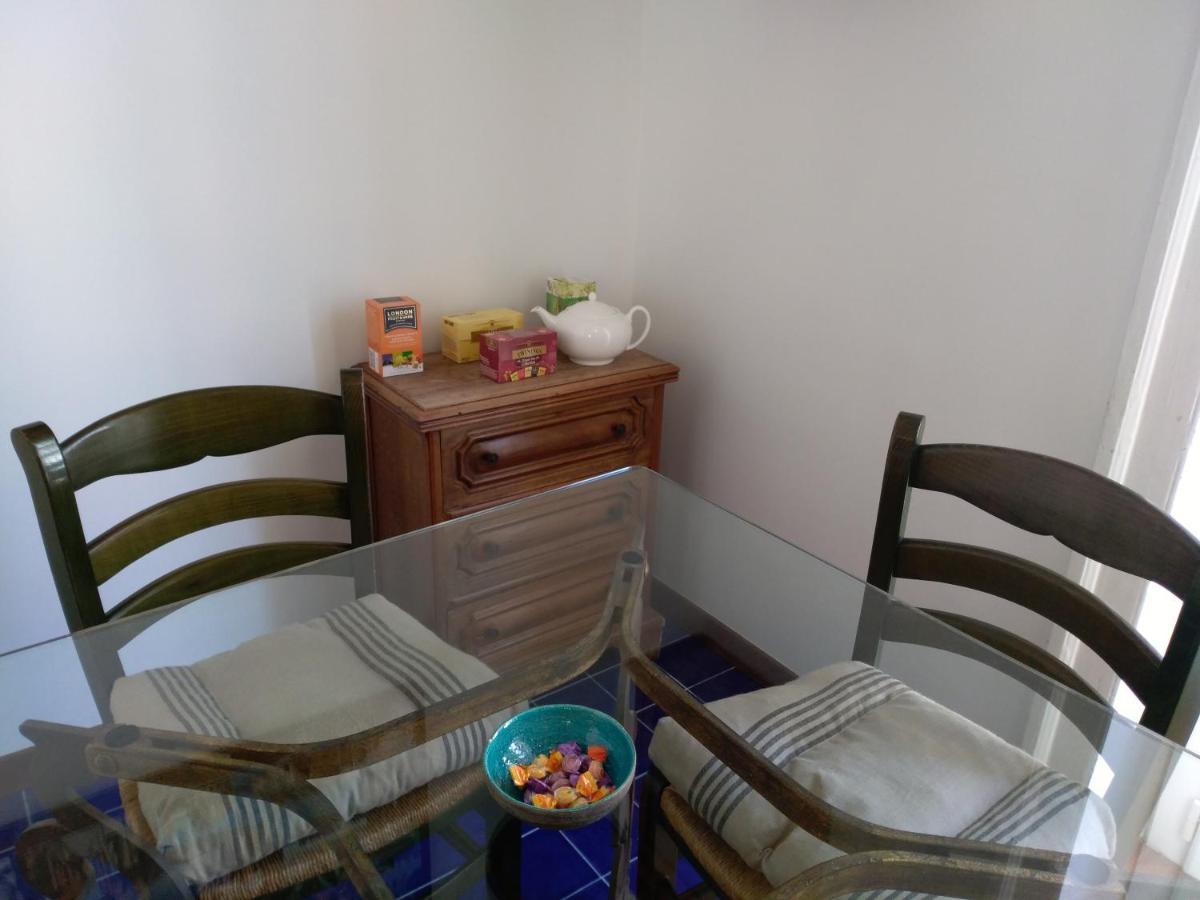 Villino Italia Hotel Наполи Екстериор снимка