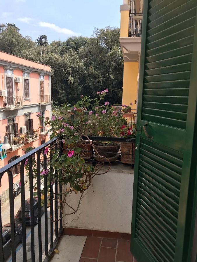 Villino Italia Hotel Наполи Екстериор снимка